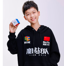 YiHeng Wang breaks his own world record average