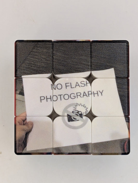YiHeng Wang 'no flash' meme cube