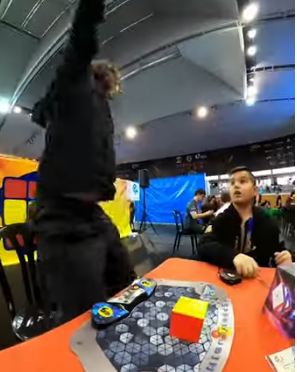 Tymon Kolasinski breaks 4x4 World Record Single!