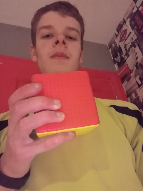 My first 12x12x12 solve livestreaming tomorrow (£10 giveaway: guess the time)