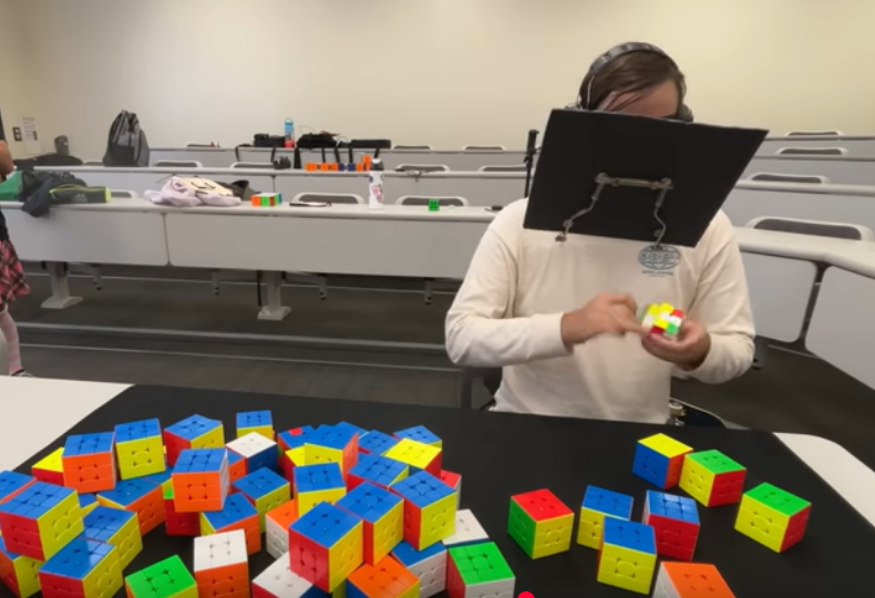 Graham Siggins reclaims Multi-blind world record with 63/65