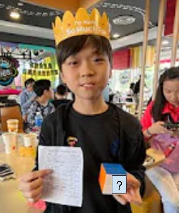 What cube does YiHeng Wang use?