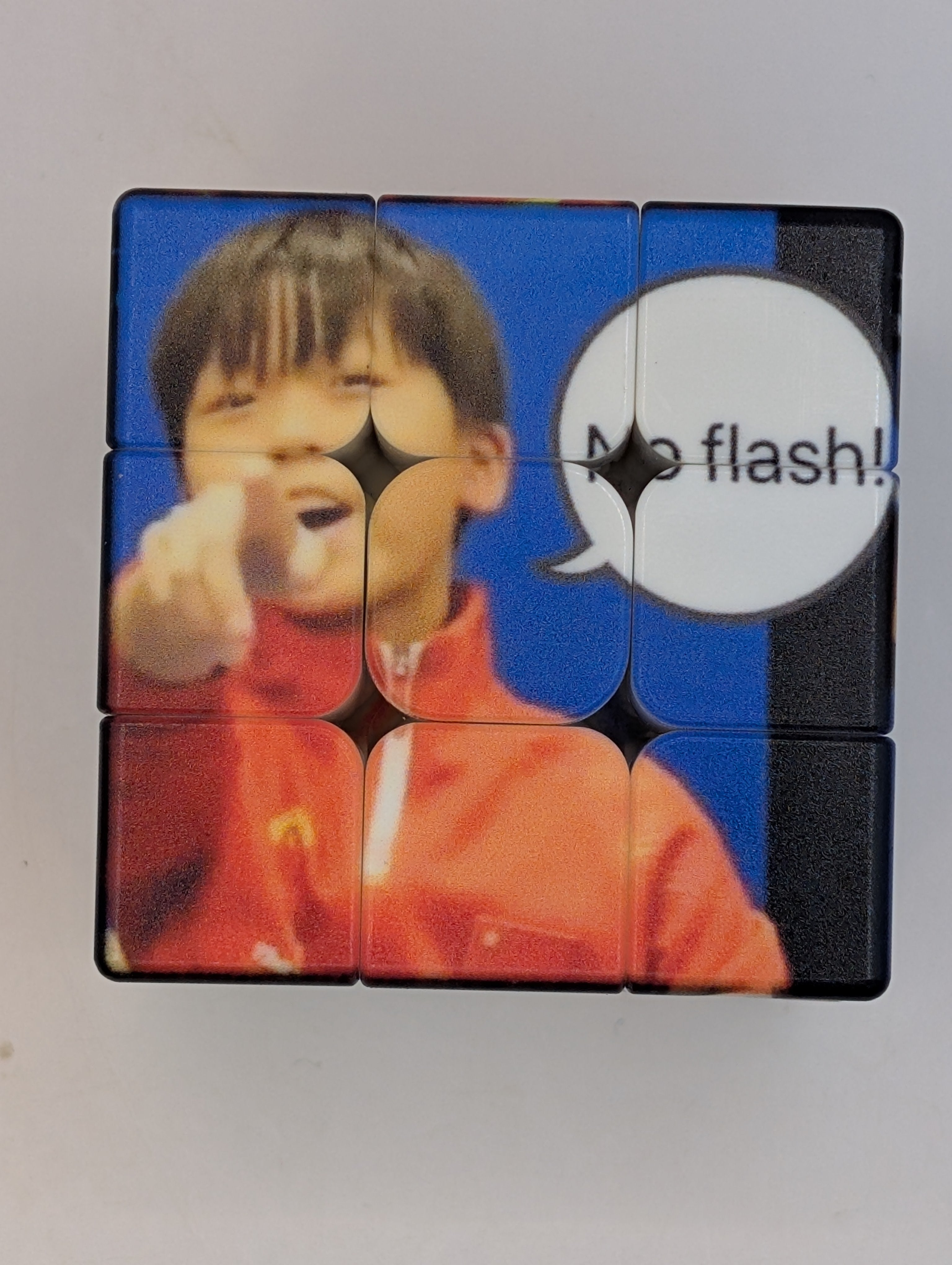 YiHeng Wang 'no flash' meme cube