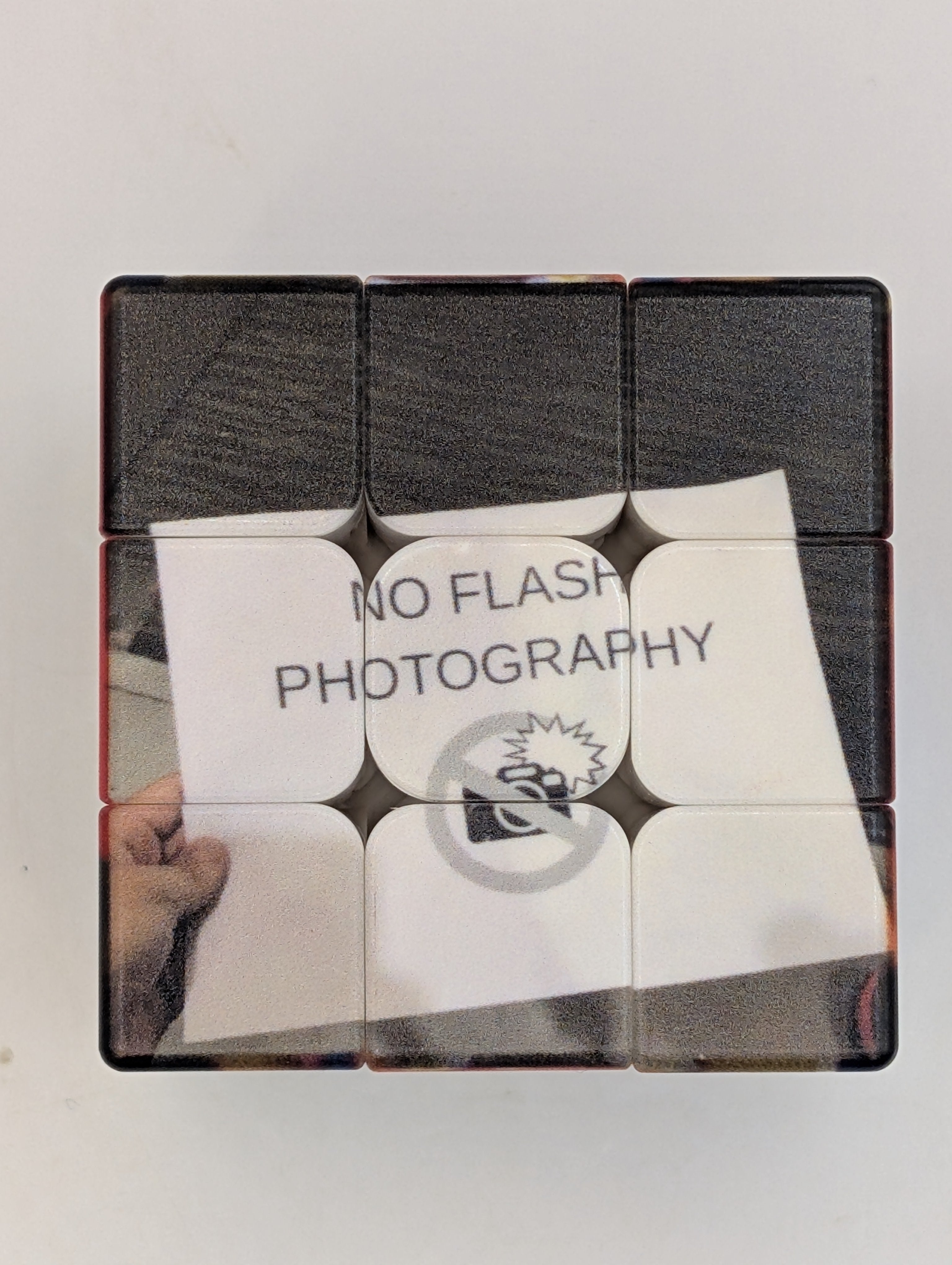 YiHeng Wang 'no flash' meme cube
