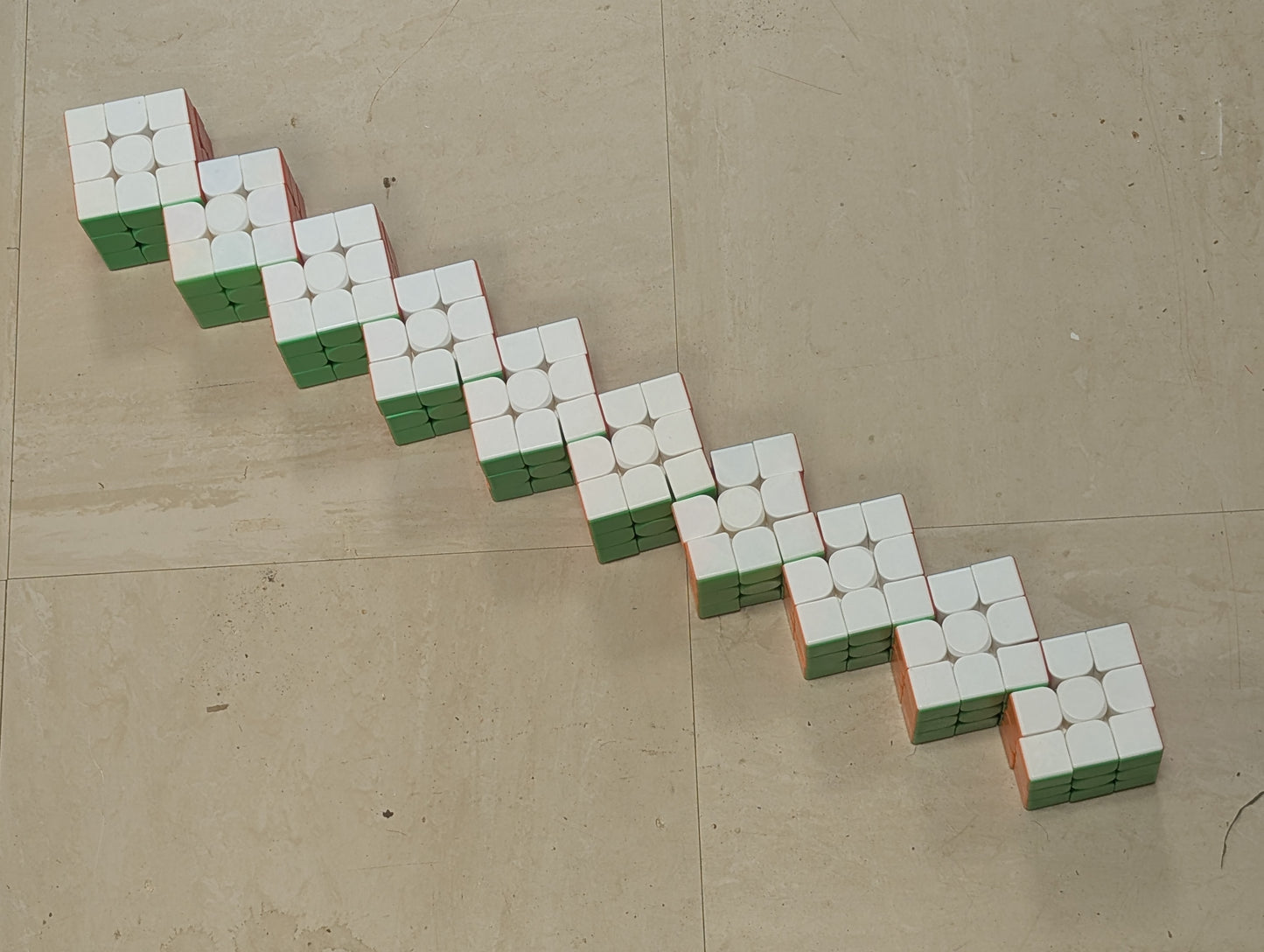 Daniel's 3x3 Decuple Cube - Ten Connected Speedcubes | speedcubing.org